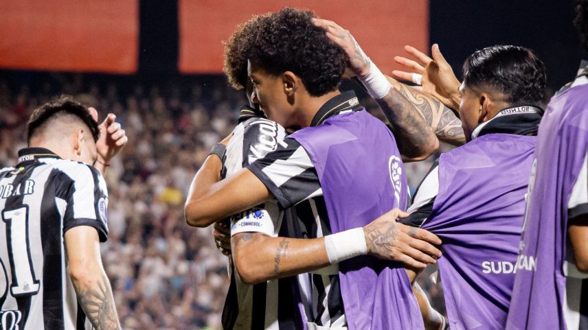 Robinho confirma tapa de Neymar, aceita desculpas e retirará queixa ao Santos