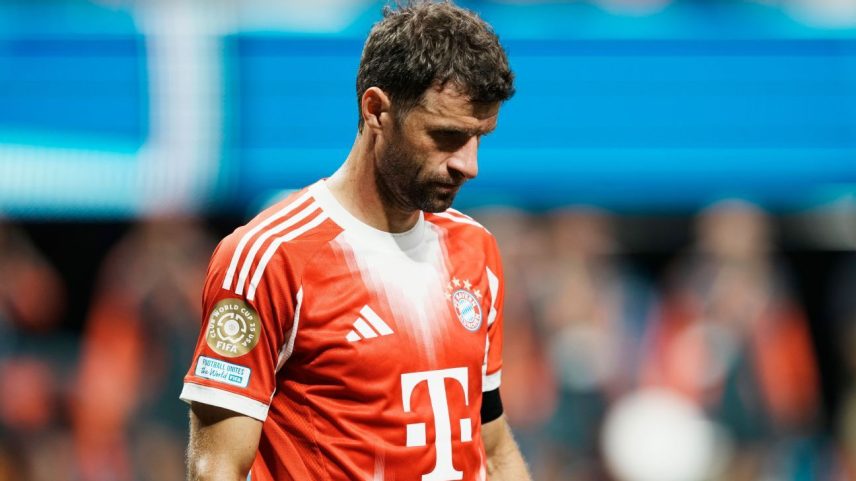 Presidente de honra do Bayern critica Müller: falava mais que jogava