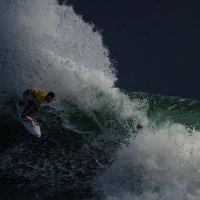 WSL interrompe semifinal entre Italo e Yago após incidente com animal marinho