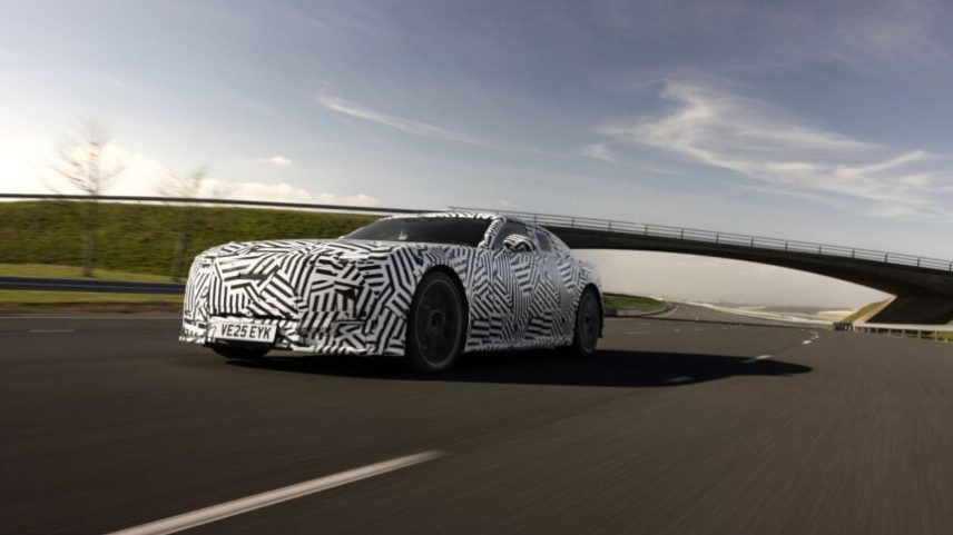 Jaguar revela nome do novo GT elétrico que chegará ao Brasil