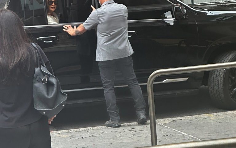 Jennifer Lopez e Brett Goldstein em brunch; Frankie Grande cita ratos e mofo