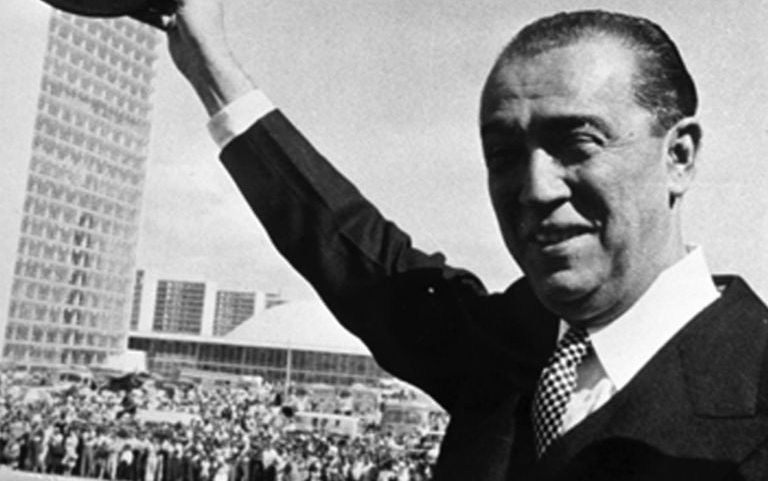 'Estávamos empenhados na campanha de Juscelino Kubistchek, candidato a presidente novamente em 1965, o ano que não chegou'