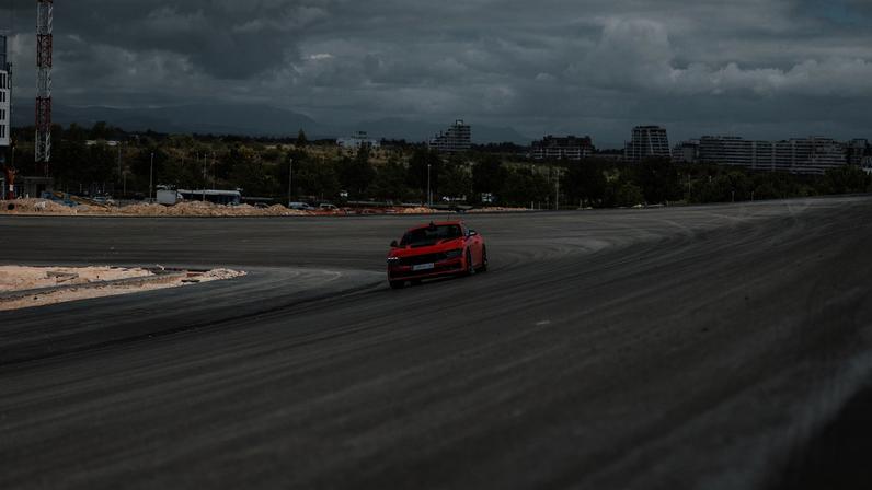 Sainz faz primeiras voltas e apresenta novo circuito de F1 em Madrid