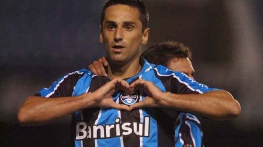 Grêmio vence Flamengo por 4 a 1 no Brasileirão de 2009 com dois gols de Jonas