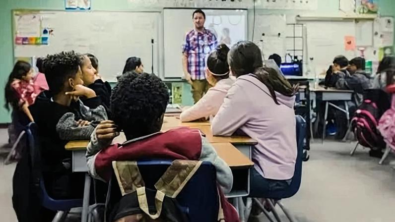 Fundeb é a principal fonte de recursos da educação básica do país e redistribui orçamento federal