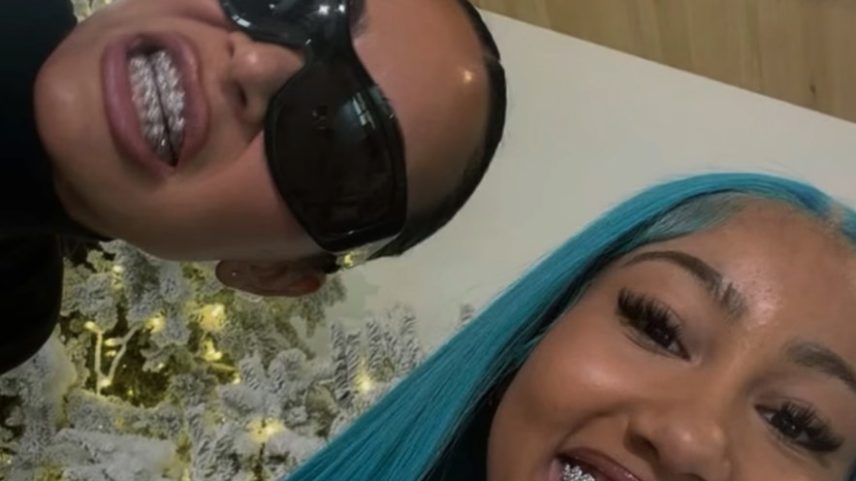 Kim Kardashian e North West exibem grills de diamante para o Dia das Mães