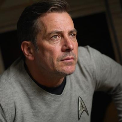 William Shatner critica carta de Kirk no MTG Star Trek por parecer criada por IA
