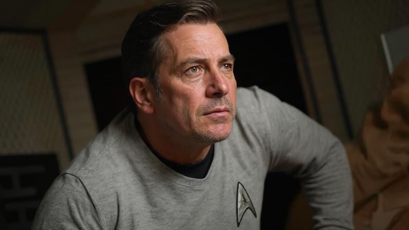 William Shatner critica carta de Kirk no MTG Star Trek por parecer criada por IA
