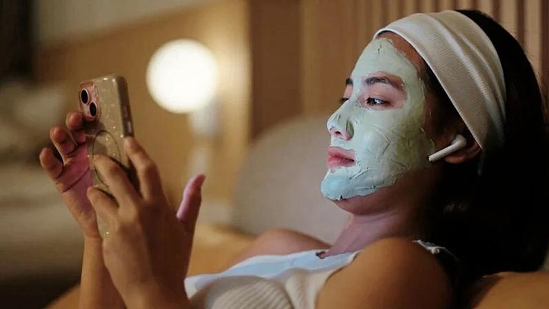 Promessas virais de skincare vs evidência: o que funciona