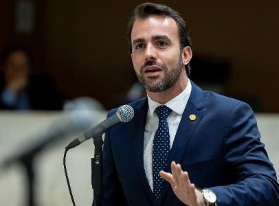 Alesp arquiva pedido para suspender mandato de deputado Lucas Bove