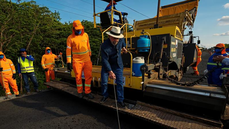 Presidente Luiz Inácio Lula da Silva (PT), durante visita às obras do Trecho Charlie da BR-319, em Borba no Amazonas. (Foto: Ricardo Stuckert / PR)
