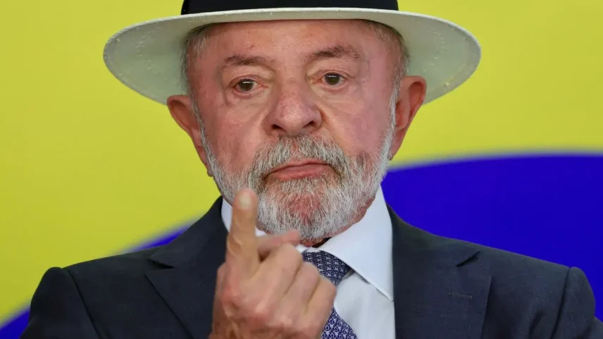 Lula, na cerimônia de assinatura da Medida Provisória referente ao Novo Desenrola Brasil. (Foto: Fabio Rodrigues-Pozzebom/Agência Brasil)
