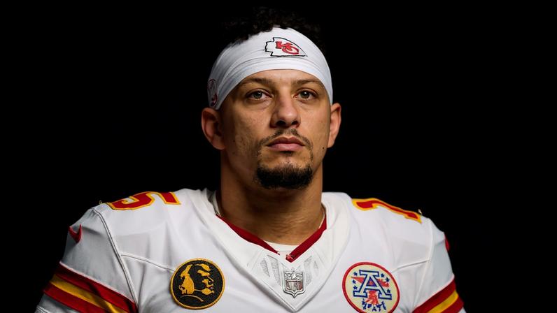 Chiefs Patrick Mahomes em bom ritmo na recuperação do joelho, mira Week 1