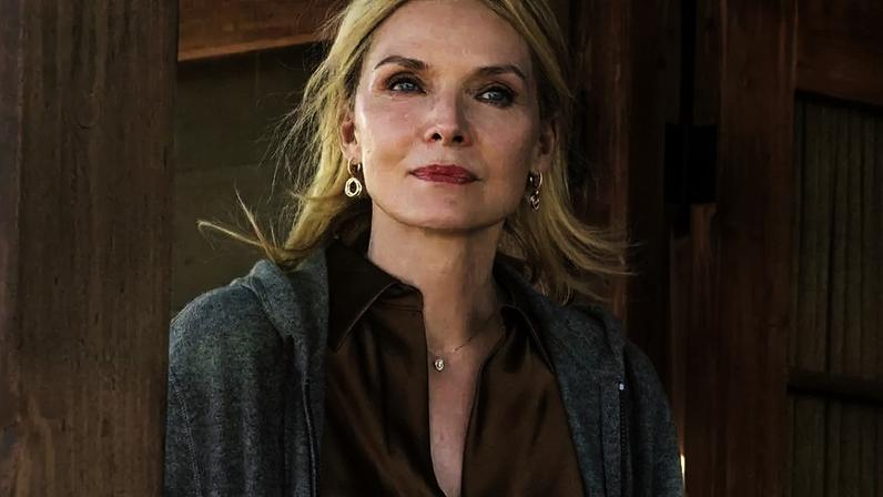 Michelle Pfeiffer revela falta de comida e banheiro no set de The Madison