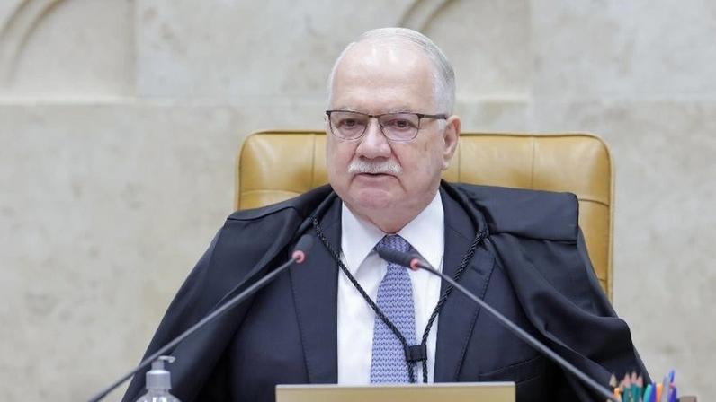 Fachin defende afastar Judiciário da política e critica ambição desmedida
