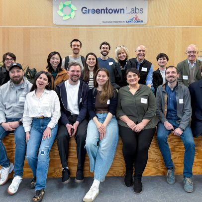 MIT practicum conecta alunos a líderes de cidades ucranianas em desenvolvimento econômico
