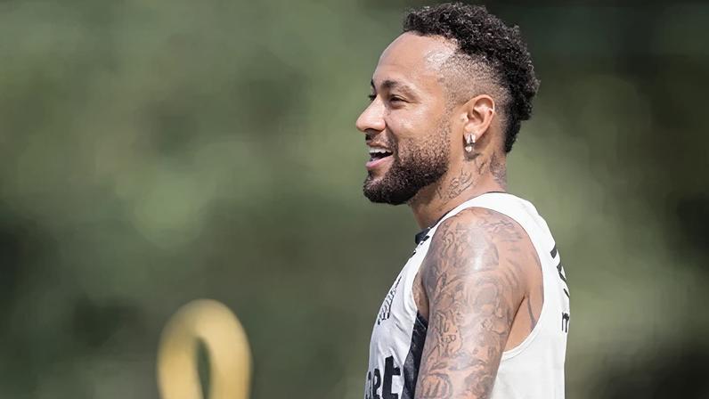 Santos enfrenta RB Bragantino buscando reabilitação com Neymar