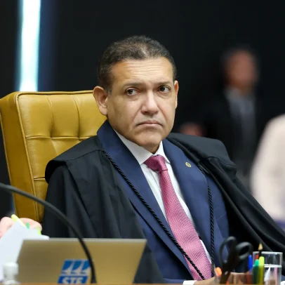 Nunes Marques arquiva ação de Bolsonaro contra Lula e Gleisi