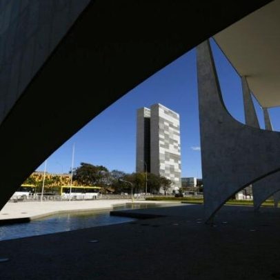 Lula e Congresso ignoram a sociedade, com Messias e dosimetria