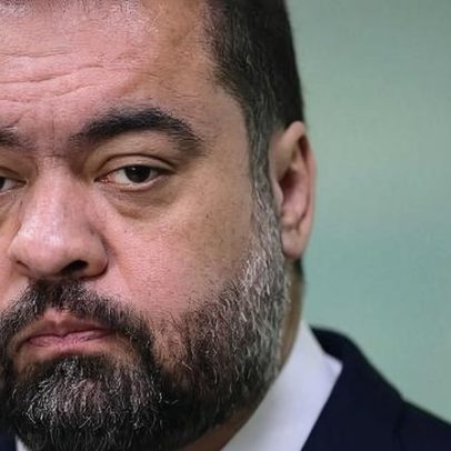 Ex-governador Cláudio Castro e empresário Ricardo Magro são alvo da PF