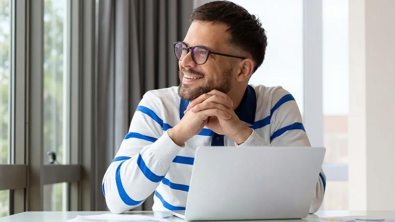 O que a Bíblia ensina sobre felicidade: fundamentos e caminhos