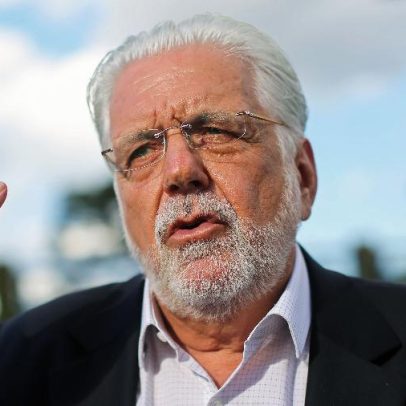 Líder do governo diz ter sido traído após rejeição a Messias.