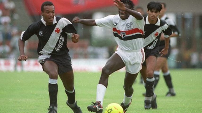 Onde está Pimentel, ex-lateral do Vasco e do Palmeiras?