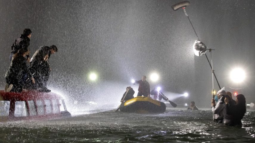 Enchente na Paulista: lago artificial e chuva cenográfica em Quem Ama Cuida