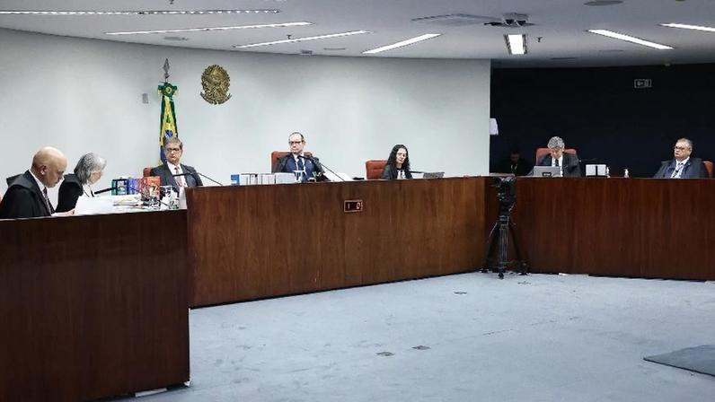 STF encerra aposentadoria compulsória de magistrados