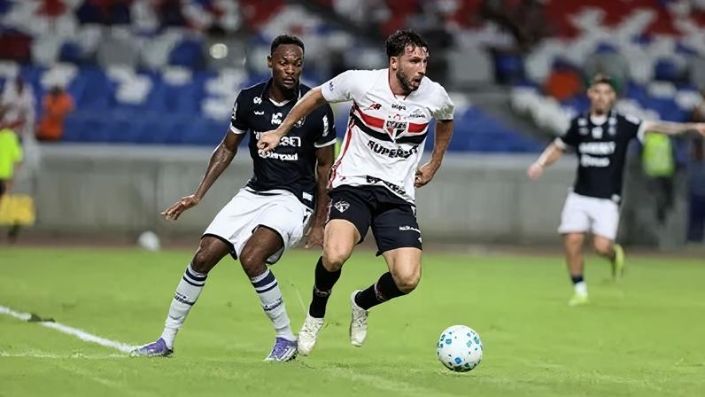 Confronto entre Remo e São Paulo, válido pela 18ª rodada do Brasileirão