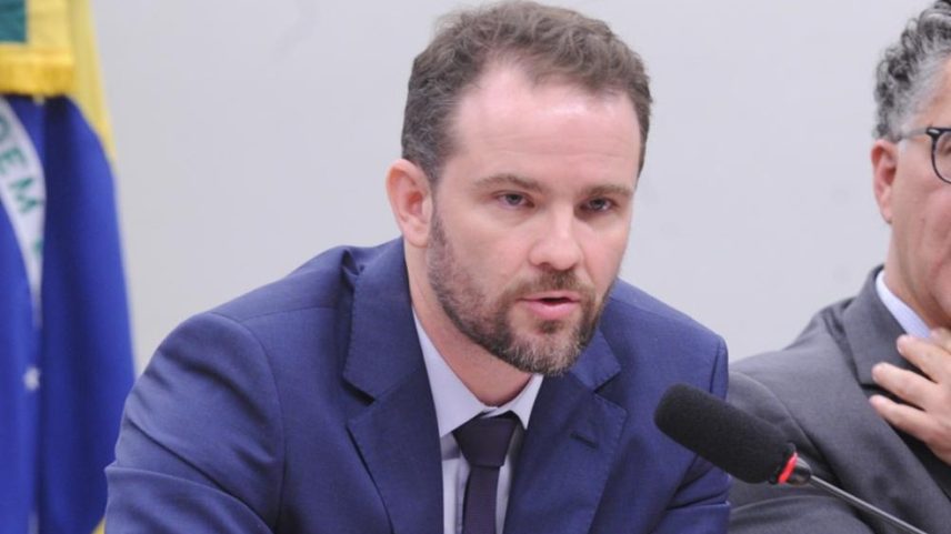 Durigan é radicalmente contra compensar empresas em redução de jornada