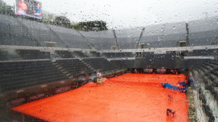 Chuva interrompe seis partidas em Roma e atrapalha rodada