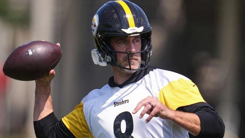 Colegas dos Steelers empolgam com retorno de Aaron Rodgers a Pittsburgh