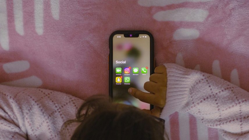 Instagram e Facebook vão avaliar estrutura óssea para verificar idade de menores