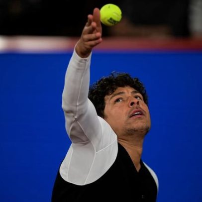 Shelton sofre na estreia em Hamburgo; De Minaur enfrenta Fokina