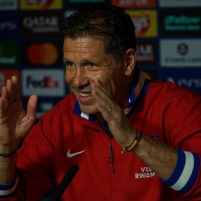 Simeone nega superstição e explica troca de hotel em Londres por ser mais barato