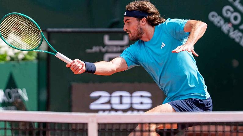 Tsitsipas vence estreia em Genebra após seis match-points