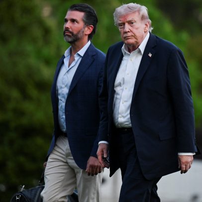 Trump não comparece ao casamento do filho Donald Trump Jr. com Bettina Anderson