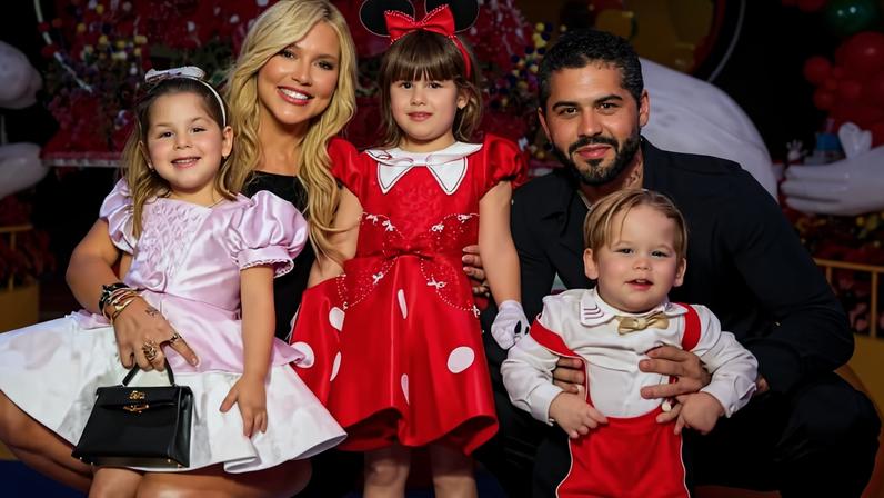 Virginia Fonseca e Zé Felipe com as crianças: Maria Alice, Maria Flor e José Leonardo