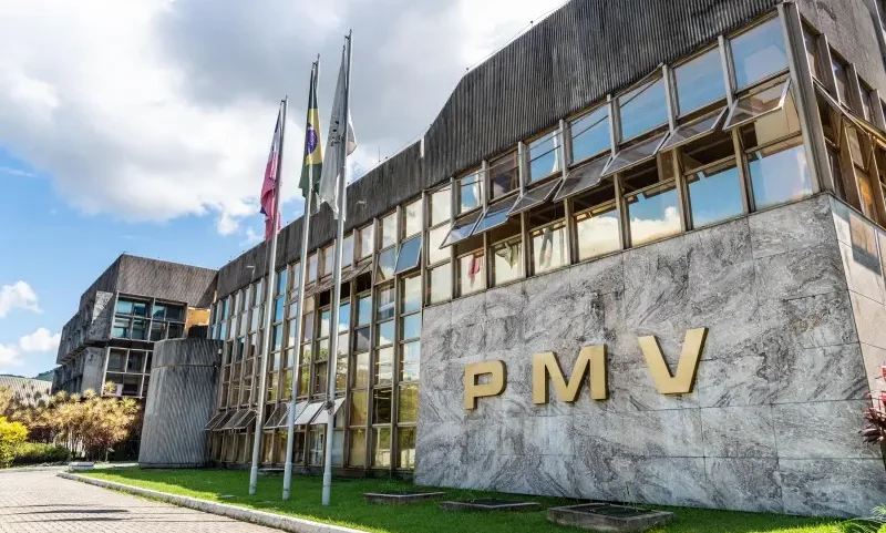 Vitória anuncia mudanças no primeiro escalão
