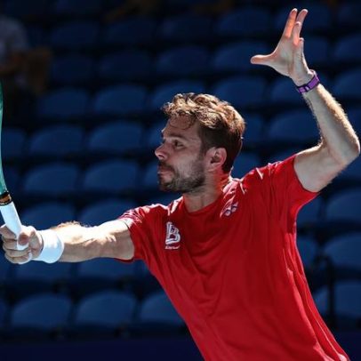 Wawrinka, campeão de 2015, cai e se despede de Roland Garros