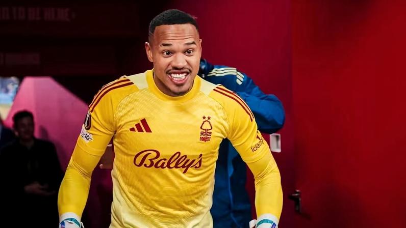 John na pré-lista da seleção; retorna ao Nottingham Forest pela 1ª vez desde janeiro