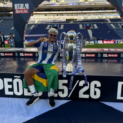 William Gomes celebra primeiro título pelo Porto após deixar o São Paulo