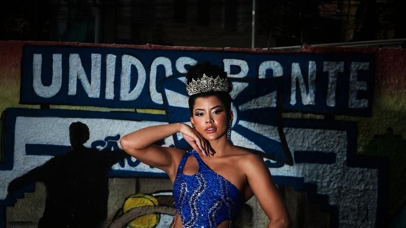 Grazi Xavier é anunciada como rainha de bateria da Unidos da Ponte — Foto: Wallace Ximenes