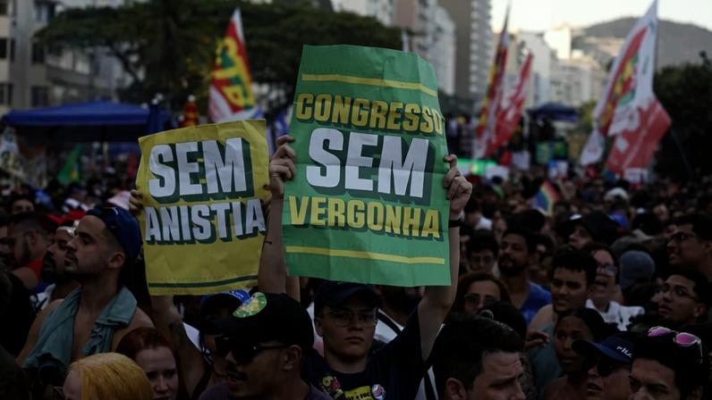 52% rejeitam redução de pena a golpistas de 8 de janeiro, diz Quaest