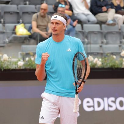 Sem Alcaraz, Sinner é favorito no saibro, diz Zverev