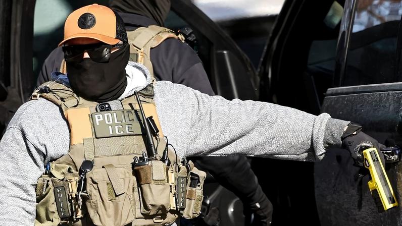 Juiz proíbe governo Trump de deter migrantes em tribunais