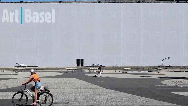 Site-specific commission across Messeplatz by Nairy Baghramian