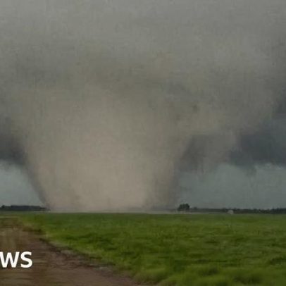Tornados e tempo severo atingem o Centro-Oeste dos EUA