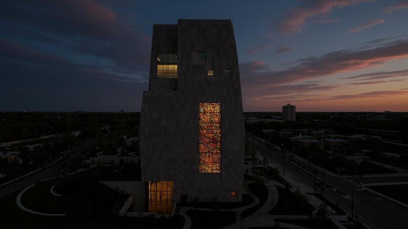 The Obama Presidential Center Museum in Chicago, with Julie Mehretu's Uprising of the Sun visible on the building's north façade